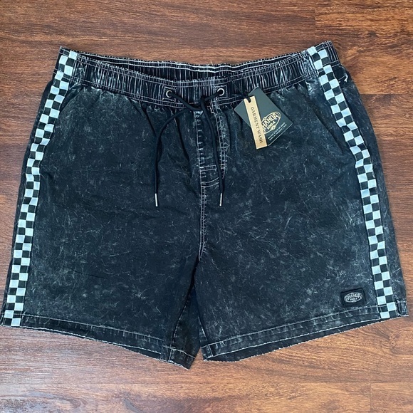 Vans Other - Men’s checkered stripe swim shorts!!